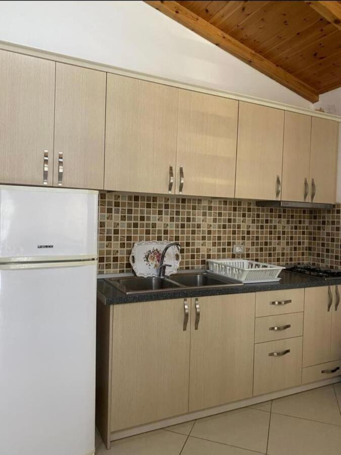 Apartmet Dritan Belulaj Lägenhet Bashkia e Orikumit Exteriör bild